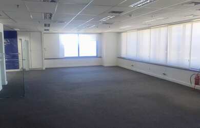 Imagem 4: Excelente Sala 155m2 Toda em Vão Livre com vista para Baia