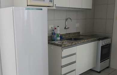 Imagem: O apartamento possui 1 Dormitório, 1 Banheiro, 1 Vaga na garagem