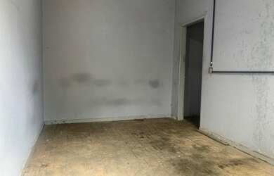 Imagem 13: Galpão/Depósito/Armazém para venda possui 300 metros quadrados em Vila...