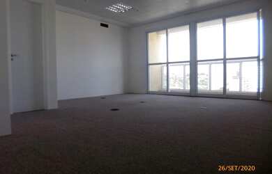 Imagem: O depósito possui 1 Vaga na garagem, 35m² de Área e está