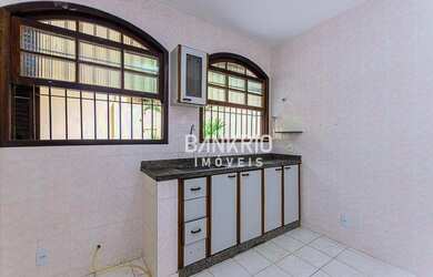 Imagem 11: Casa com 3 quartos, vaga para 5 carros, 850m2, Maria Paula