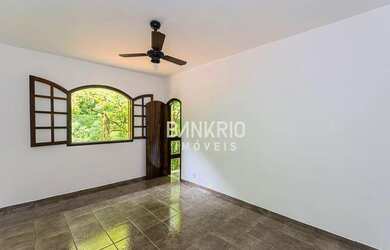 Imagem 5: Casa com 3 quartos, vaga para 5 carros, 850m2, Maria Paula