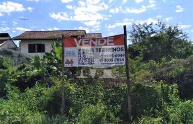 Imagem: O terreno está localizado em Penha, SC à venda por R$390.000