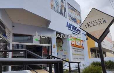 Imagem: O depósito possui 5 Vagas na garagem, 1.125m² de Área e