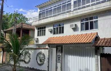 Imagem: A casa em condomínio possui 3 Dormitórios, 4 Banheiros, 4