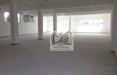 Imagem: O depósito possui 5 Vagas na garagem, 1.800m² de Área e