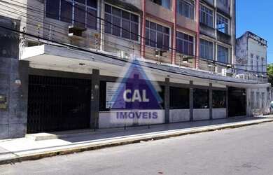 Imagem: A casa possui 5 Dormitórios, 5 Banheiros, 677m² de Área e