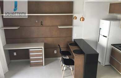 Imagem: O apartamento possui 1 Dormitório, 1 Banheiro, 1 Vaga na garagem