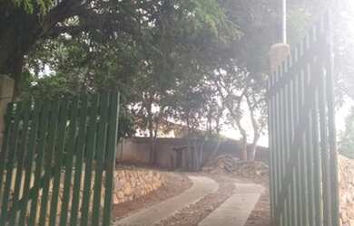 Imagem: O terreno possui 2.100m² de Área e está localizado em Baleia