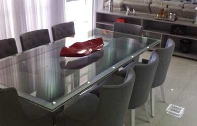 Imagem: O apartamento possui 3 Dormitórios, 3 Banheiros, 2 Vagas na