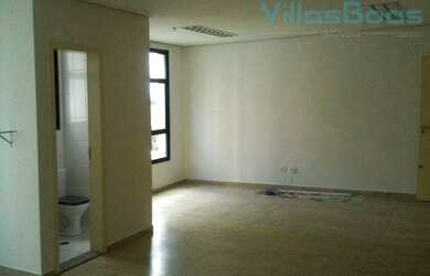 Imagem: O depósito possui 1 Vaga na garagem, 42m² de Área e está