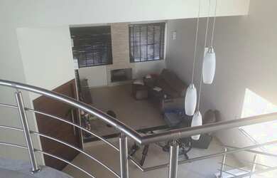 Imagem: A casa em condomínio possui 3 Dormitórios, 3 Banheiros, 4