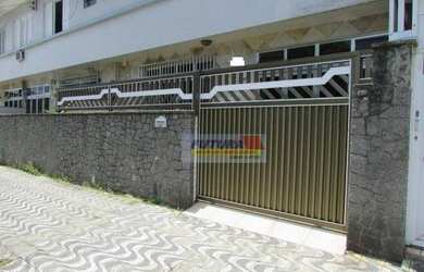 Imagem: A casa possui 3 Dormitórios, 2 Banheiros, 1 Vaga na garagem