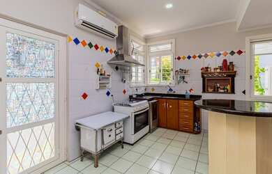 Imagem 9: Casa em Vila Ipiranga. Lareira, 2 Vagas na garageme3 Dormitórios