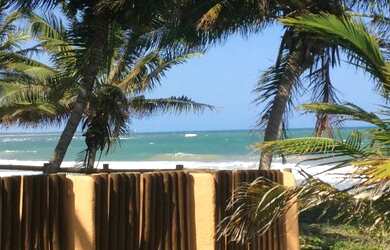 Imagem: A casa possui 4 Dormitórios, 5 Banheiros, 5 Vagas na garagem