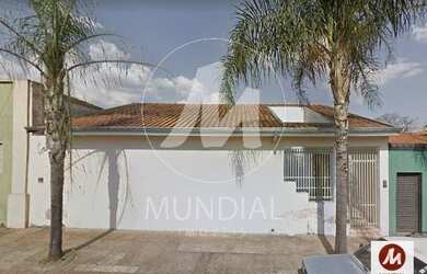 Imagem: A casa possui 3 Dormitórios, 1 Banheiro, 2 Vagas na garagem