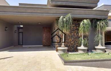 Imagem: A casa em condomínio possui 3 Dormitórios, 2 Banheiros, 4