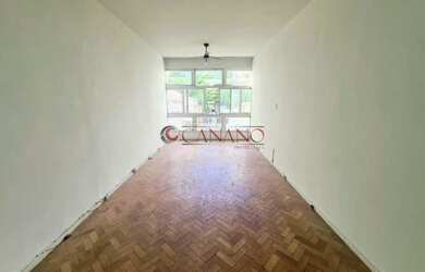 Imagem: A kitnet possui 1 Dormitório, 1 Banheiro, 40m² de Área e