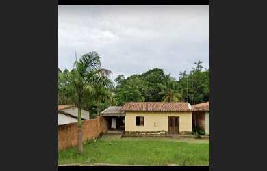 Imagem: A casa possui 2 Dormitórios, 1 Banheiro e está localizado