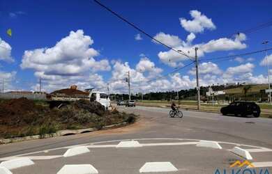 Imagem: O terreno possui 258m² de Área e está localizado em Setville