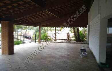 Imagem: O depósito possui 5 Vagas na garagem, 764m² de Área e está