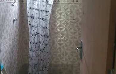 Imagem: A casa possui 2 Dormitórios, 1 Banheiro, 3 Vagas na garagem