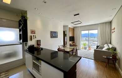 Imagem: O apartamento possui 2 Dormitórios, 2 Banheiros, 1 Vaga na