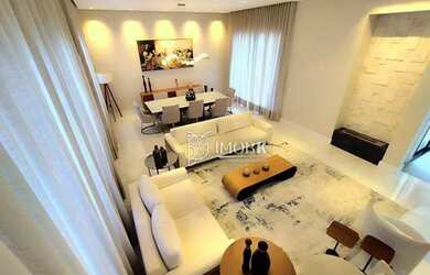 Imagem: A casa em condomínio possui 5 Dormitórios, 5 Banheiros, 5