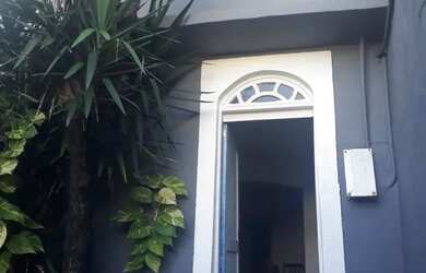 Imagem: A casa possui 2 Dormitórios, 1 Banheiro, 80m² de Área e