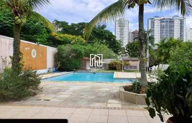 Imagem: A casa em condomínio possui 5 Dormitórios, 5 Banheiros, 5