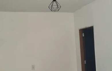 Imagem: A kitnet possui 1 Dormitório, 1 Banheiro, 1 Vaga na garagem