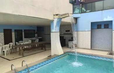 Imagem: A casa possui 5 Dormitórios, 5 Banheiros, 3 Vagas na garagem