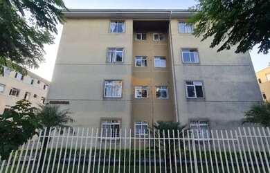 Imagem: O apartamento possui 3 Dormitórios, 1 Banheiro, 1 Vaga na garagem