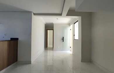 Imagem: O apartamento possui 3 Dormitórios, 2 Banheiros, 2 Vagas na