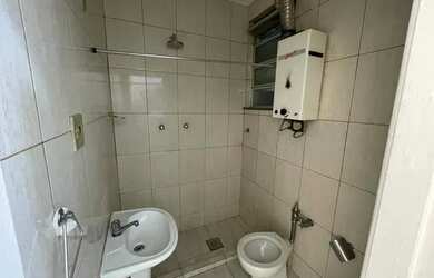 Imagem 12: CONJUGADO, 03 quadras da praia, metrô, andar alto, fundos silencioso