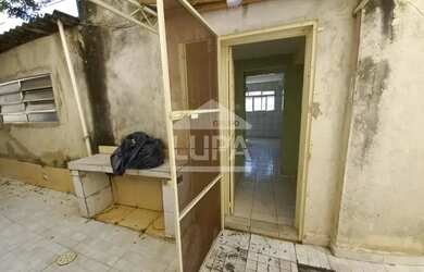 Imagem: A casa possui 5 Dormitórios, 3 Banheiros e 160m² de Área