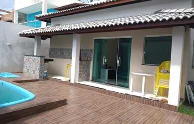 Imagem: A casa possui 3 Dormitórios, 1 Banheiro, 1 Vaga na garagem