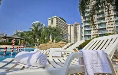 Imagem: O studio possui 2 Dormitórios, 2 Banheiros, 1 Vaga na garagem