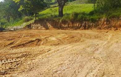 Imagem: O terreno possui 1.000m² de Área e está localizado em Jambeiro