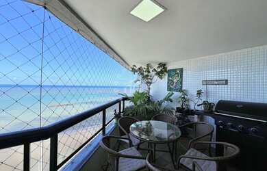 Imagem: O apartamento possui 4 Dormitórios, 4 Banheiros, 3 Vagas na