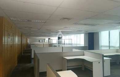 Imagem: O depósito possui 4000m² de Área e está localizado em Barra