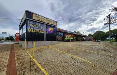 Imagem: O depósito possui 130m² de Área e está localizado em Andes