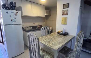 Imagem: O apartamento possui 1 Dormitório, Acomodam 4 pessoas, 1 Vaga