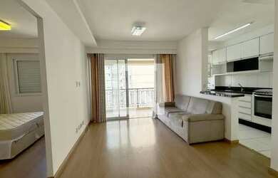 Imagem: O apartamento possui 1 Dormitório, 1 Banheiro, 1 Vaga na garagem