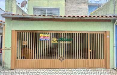 Imagem: A casa possui 4 Dormitórios, 4 Banheiros, 2 Vagas na garagem