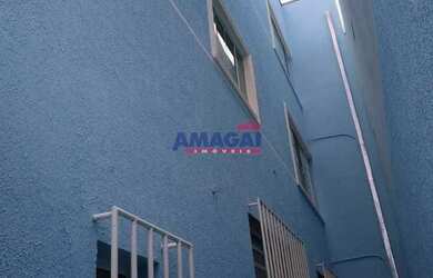 Imagem 2: Sobrado à Venda. Varanda, 250m² de Área, 2 Vagas na garageme2 Dormitórios