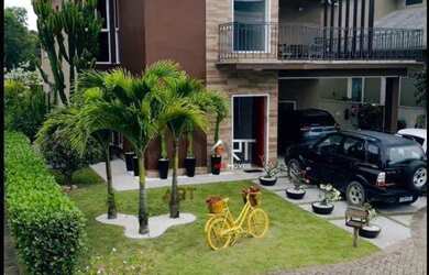 Imagem: A casa em condomínio possui 4 Dormitórios, 4 Banheiros, 4