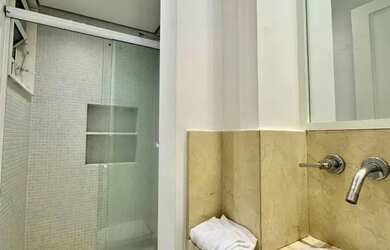 Imagem 16: Apartamento com 2 quartos á venda, 70 m² por R$ 1.850.000