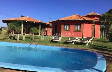 Imagem: O depósito possui 420m² de Área e está localizado em Imbituba