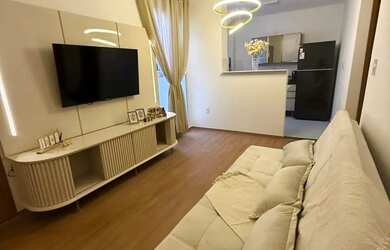 Imagem: O apartamento possui 2 Dormitórios, 1 Banheiro, 1 Vaga na garagem